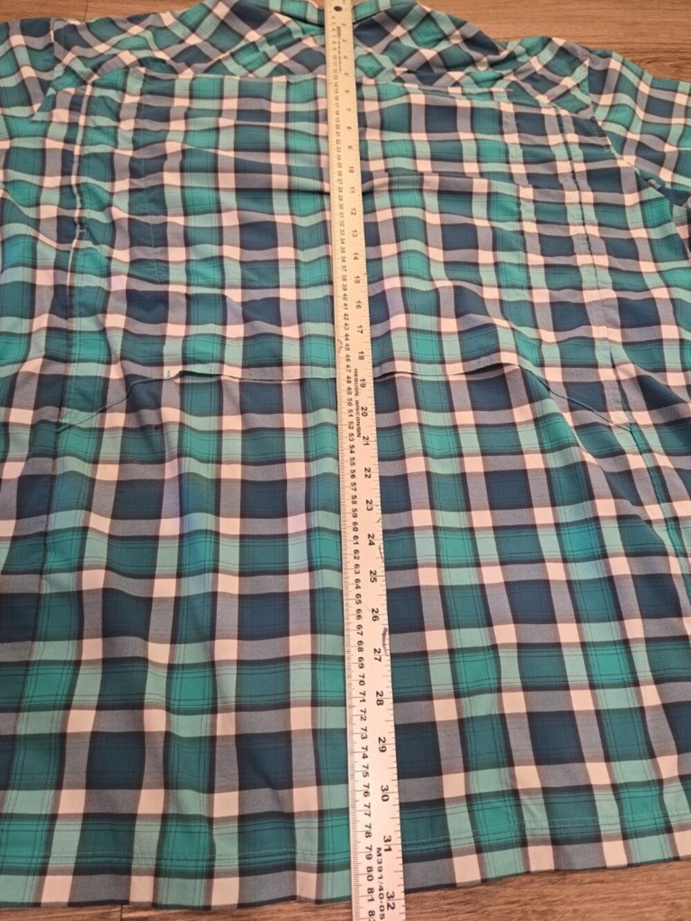 Under Armour Motivate Vented Short Sleeve Men’s Fitted Plaid Button Down - Picture 2 of 12